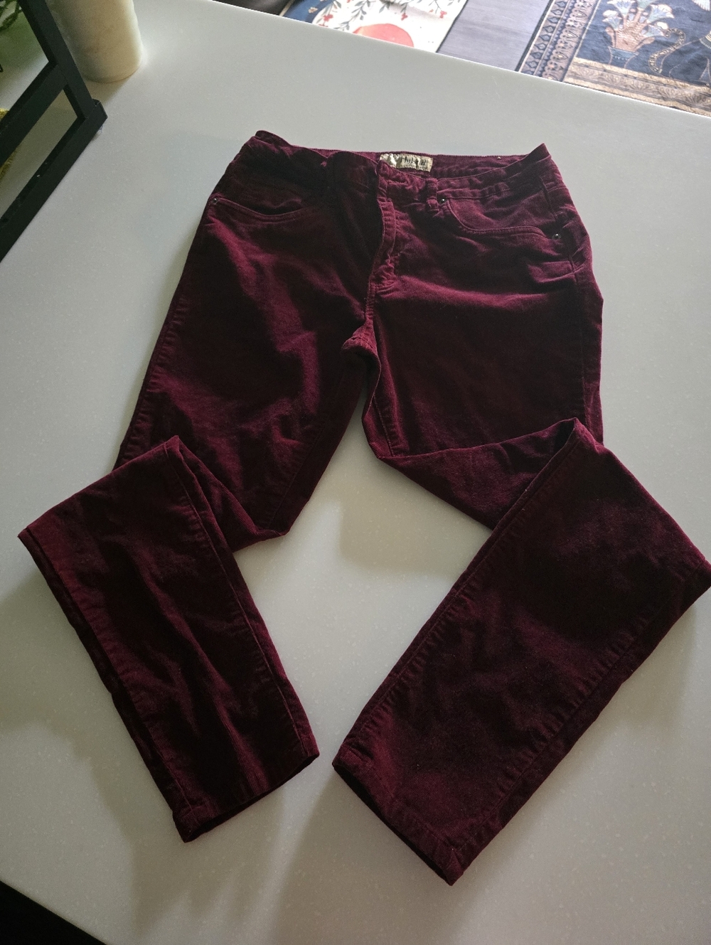 Hybrid & company Women’s Burgundy Skinny Corduroy Jeans
